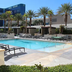 Hotel apartamentowy Luxury International At The Signature, Las Vegas