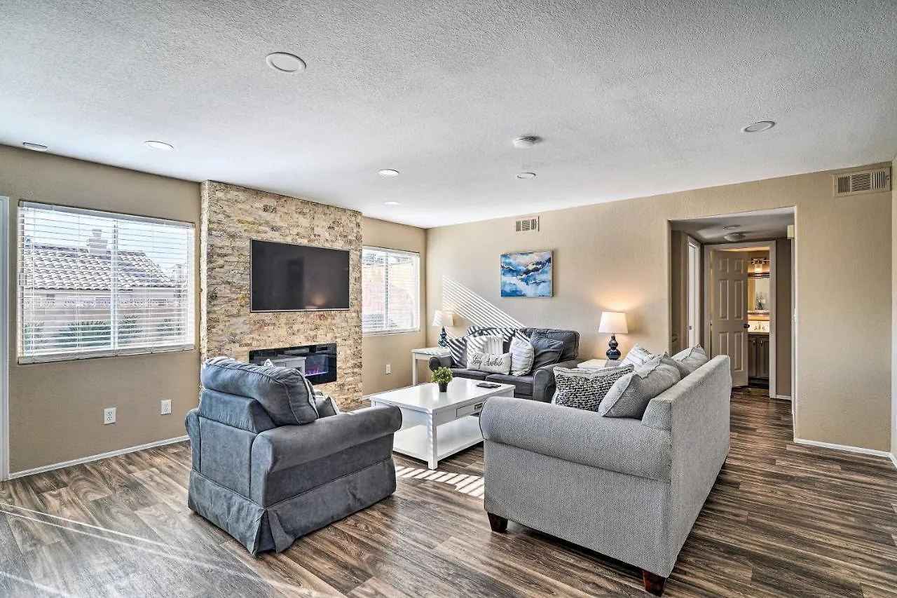 הקונטקטים של Las Vegas Getaway About 8 Mi To Las Vegas Strip!